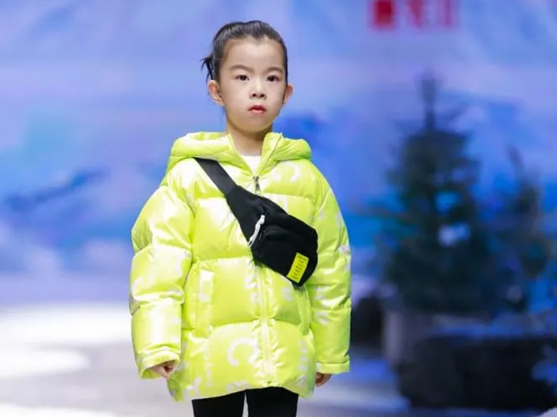 沖鋒衣13.jpg 沖鋒衣13.jpg