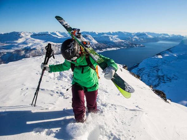 滑雪服如何<i style='color:red'>清洗</i>？