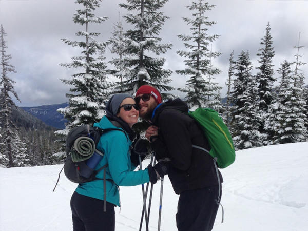 佛山睿牛沖鋒衣代工廠定做<i style='color:red'>odmoem</i>，二十年戶外服裝加工經驗