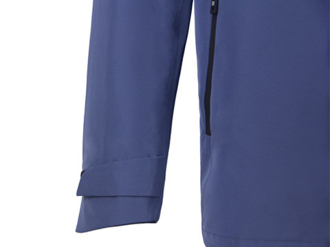 廠家定制品牌沖鋒衣，防水壓膠沖鋒衣