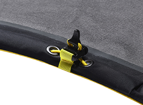 定制專(zhuān)家生產(chǎn)時(shí)尚潮牌沖鋒衣